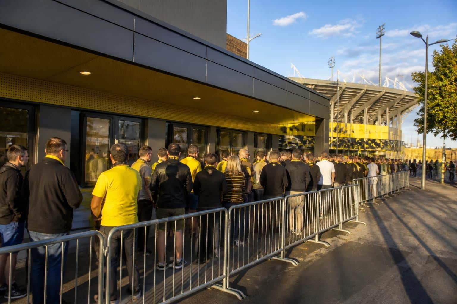 accédez facilement à la billetterie officielle du stade rochelais rugby pour réserver vos places et vivre l'ambiance unique des matchs en direct.
