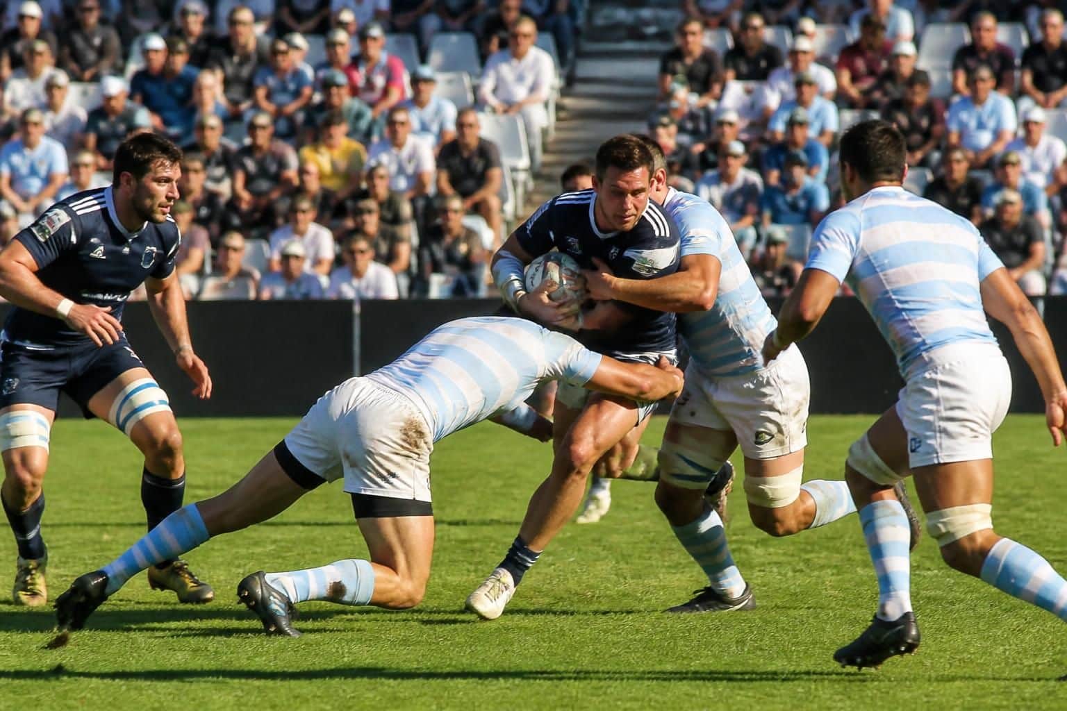 découvrez le résultat du match amical de rugby entre brive et le racing, avec un résumé des temps forts et les performances des équipes.