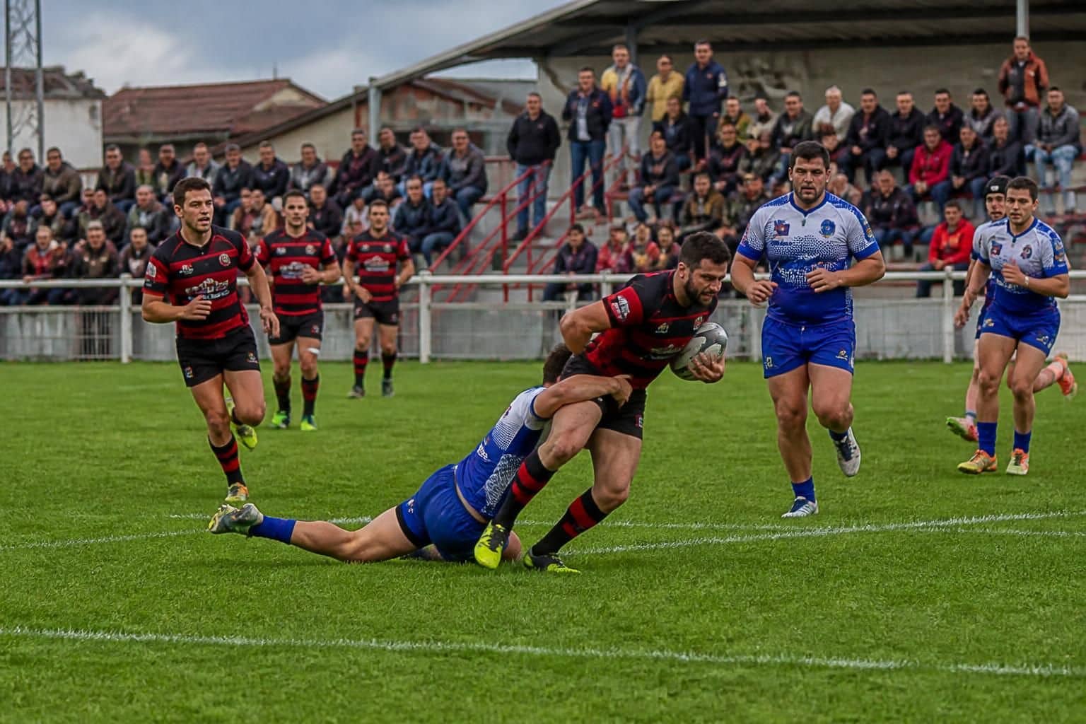 découvrez le programme complet des matchs de rugby à saint-girons ce week-end, avec les horaires, les équipes et les lieux des rencontres à ne pas manquer.